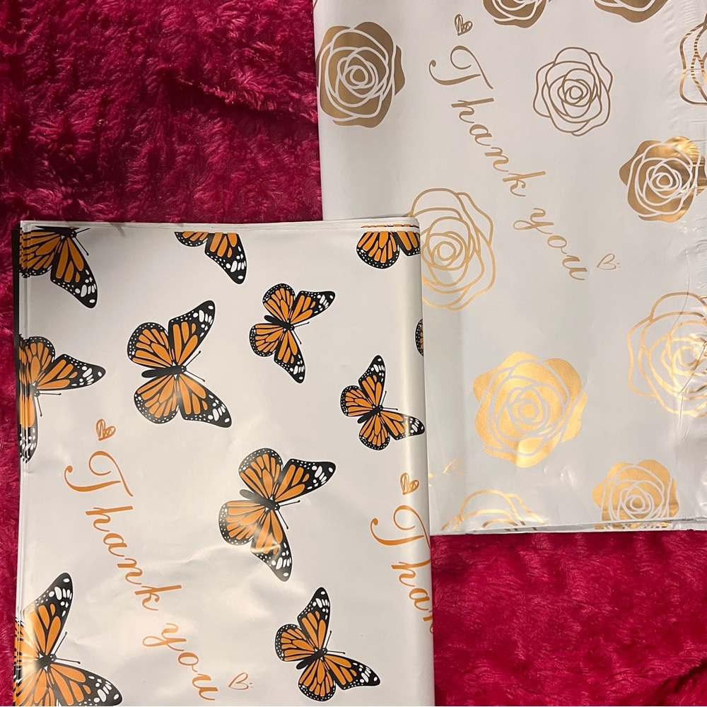 NWOT 12x15.5 Butterfly and Rose Thank You Bags Poly mailers